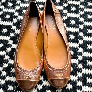 Coach ballet flats in rose gold